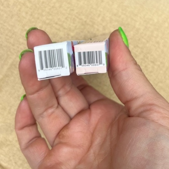 BNIB 2 Glossy Boss Lip Gloss winky lux in on the rocks and birthday cake - Picture 9 of 10